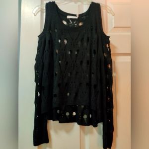LUSH BLACK COLD SHOULDER RIPPOFF SWEATER SIZE SMALL NEW